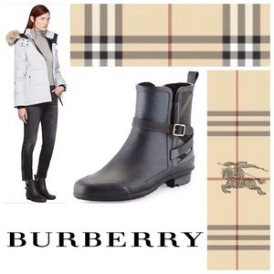 burberry women's riddlestone wrap rain booties